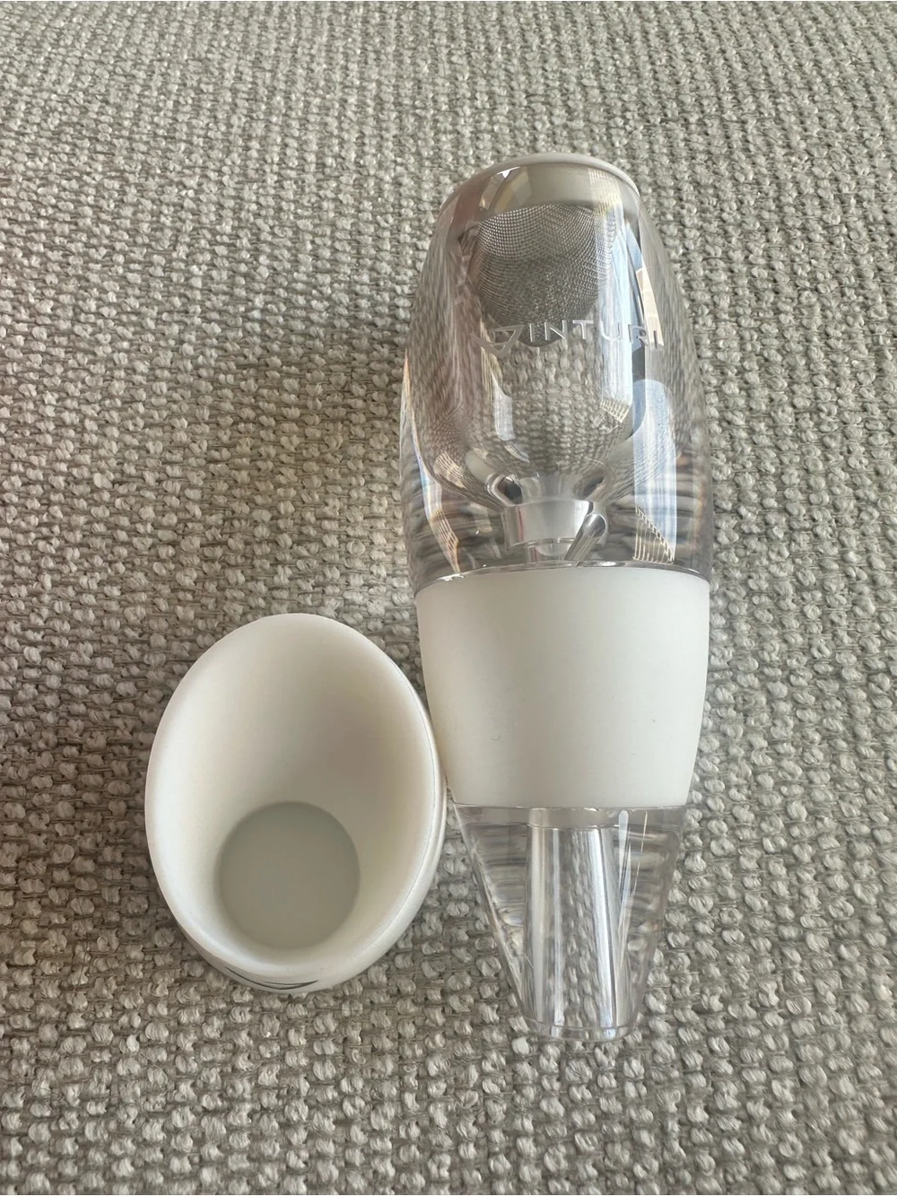 NWOT- Vinturi - White Wine Aerator in Clear/White